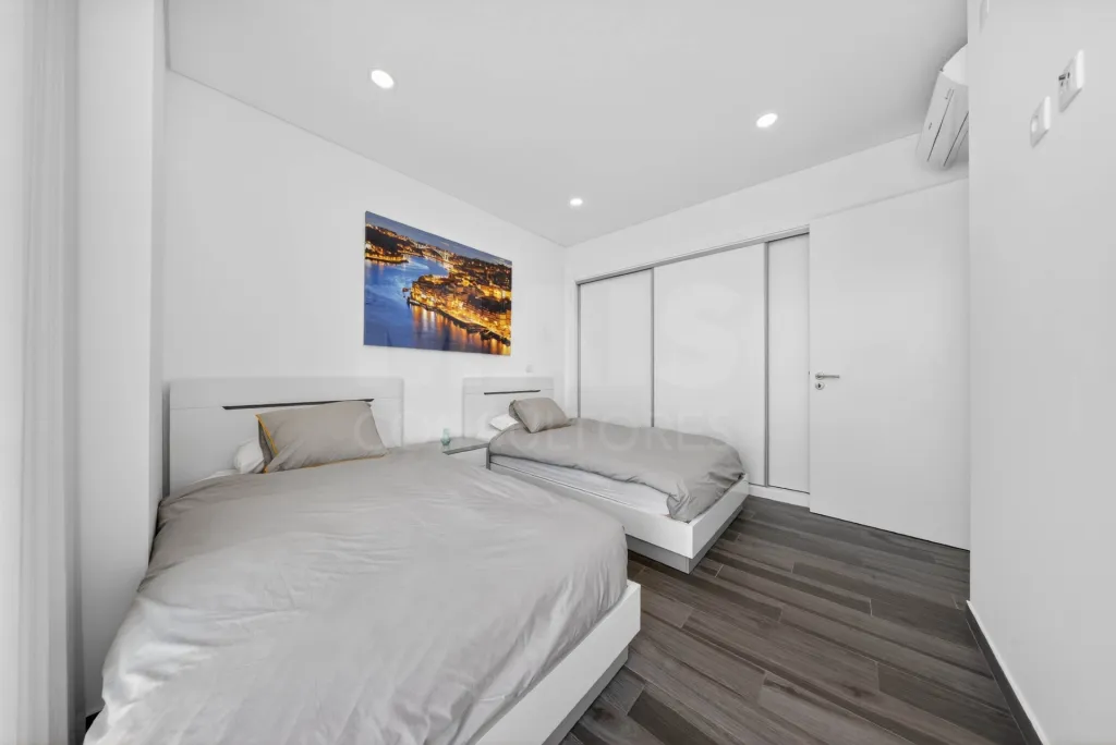 Moradia T4 com Piscina e Rooftop a minutos da Praia | Salir do Porto