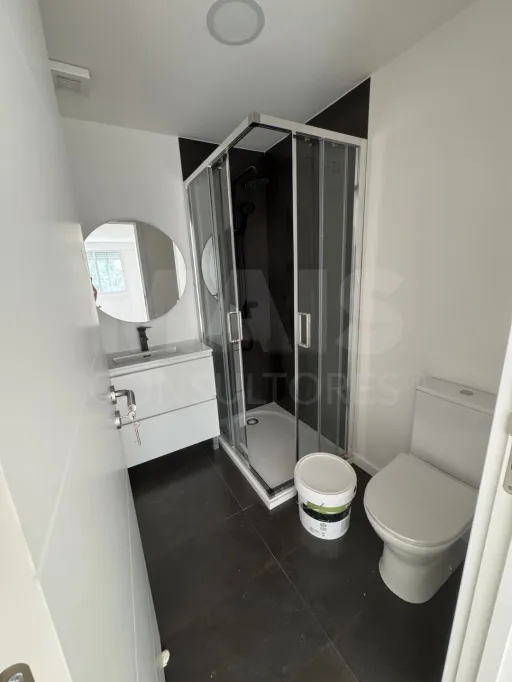 Apartamento T3 remodelado em Pombais - Patameiras Odivelas