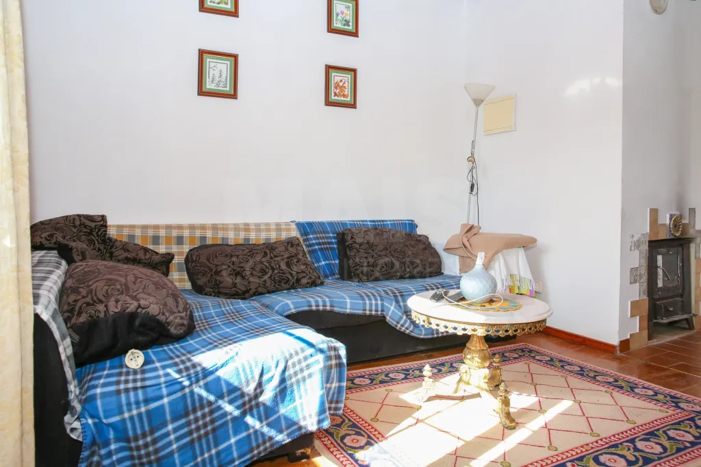 🏡 Moradia T4 com 247 m², 2 Garagens e Terreno | Canados, Alenquer