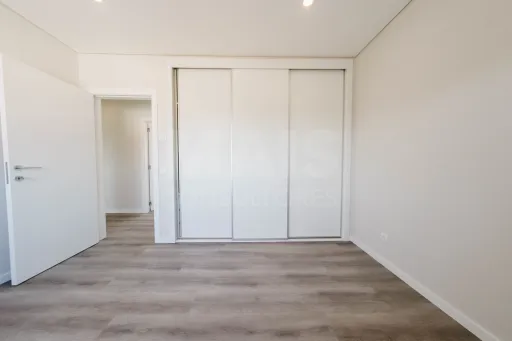 Moradia T3 Moderna, Térrea com Espaço Exterior | Olho Marinho, Óbidos