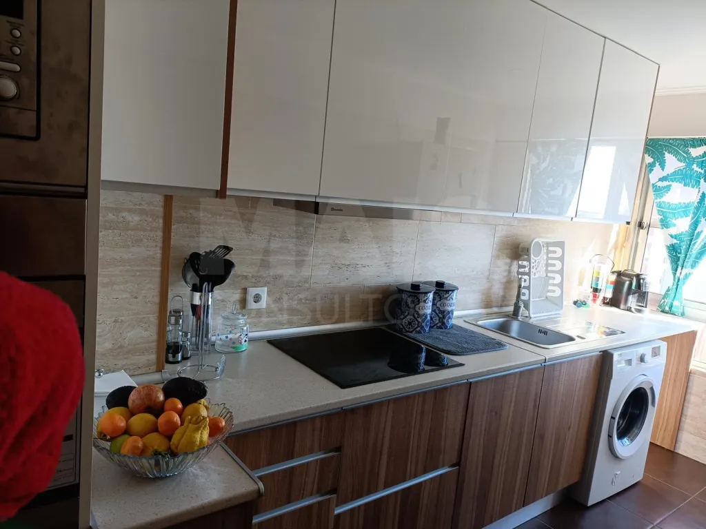 Apartamento T2 remodelado na Póvoa de Santa Iria