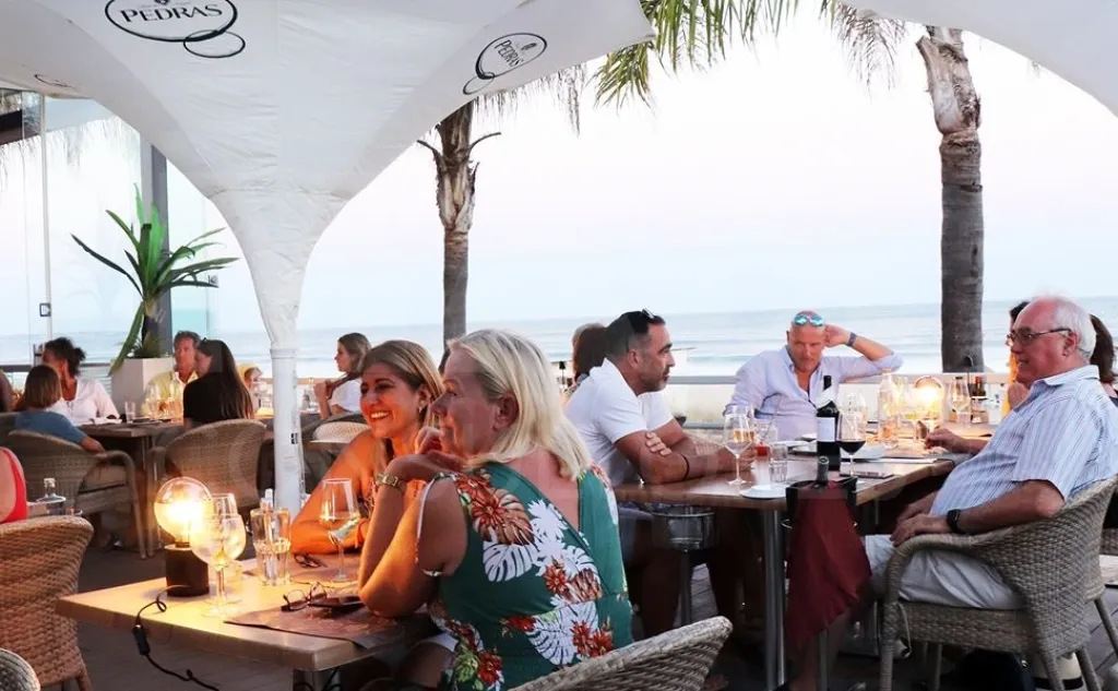 Restaurante de praia e concessão completa - Meia Praia - Lagos
