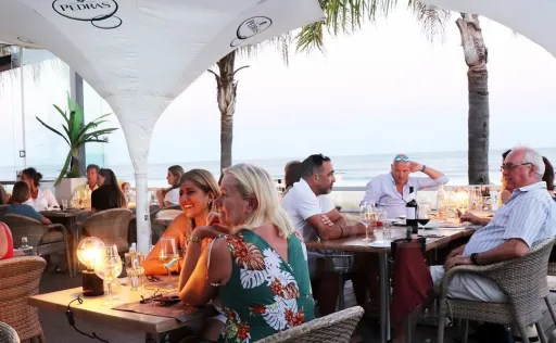 Restaurante de praia e concessão completa - Meia Praia - Lagos