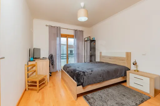 Apartamento T3 com 4 Varandas, Excelentes Áreas e Conforto Total – Praceta Tranquila, no Porto Alto em Samora Correia