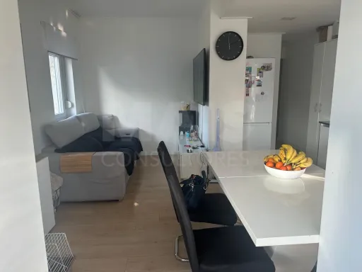 Apartamento T3 totalmente remodelado na Póvoa de Santa Iria com vista rio