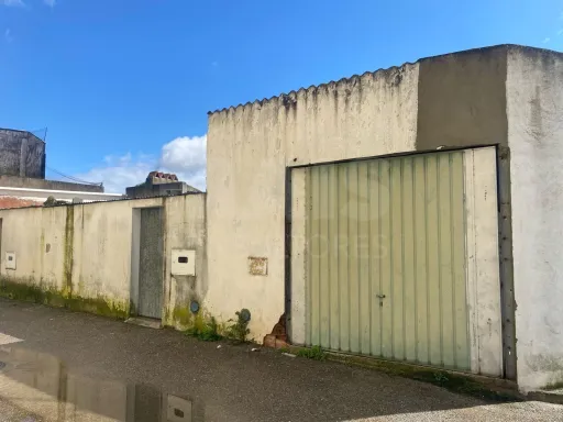 Moradia T2 em Cortiçois