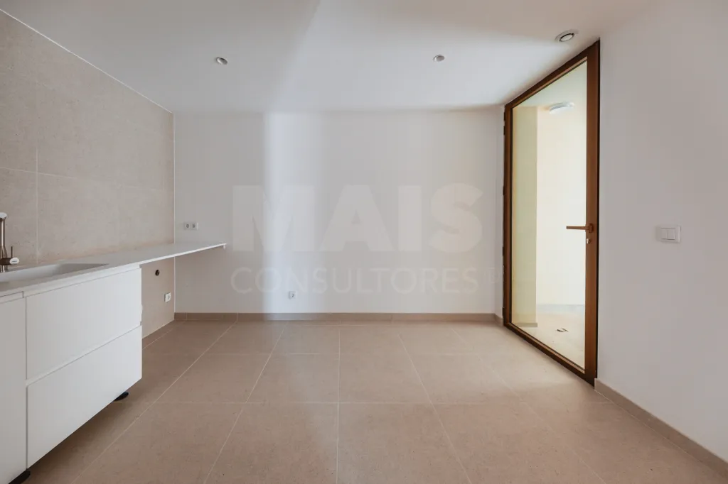 Moradia T5 com Piscina - Vista Golfe e Mar