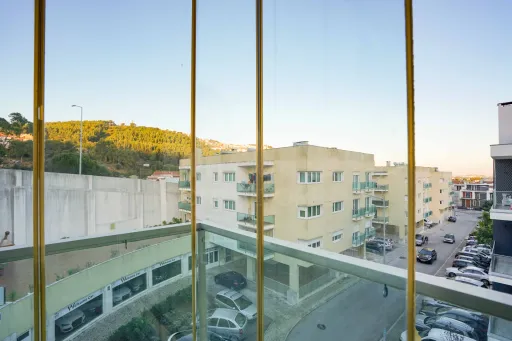 Apartamento T3 Mobiliado | Famões - Urb. Courela dos Fornos