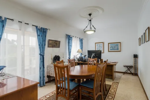 3-Bedroom Family Home 5 Minutes from the Beach - Silveira/Santa Cruz