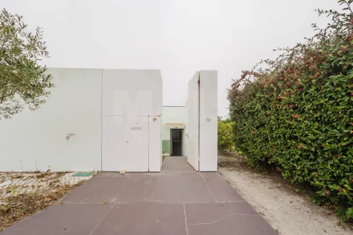 3 bedroom villa in exclusive condominium