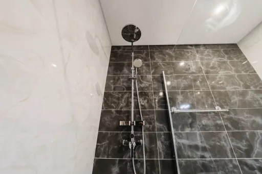Apartamento recente com piscina e excelente exposição solar junto à praia do Baleal