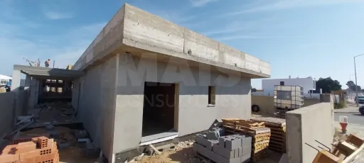 Moradia Térrea isolada T4 com 2 Suites e anexo na Quinta do Anjo, Palmela