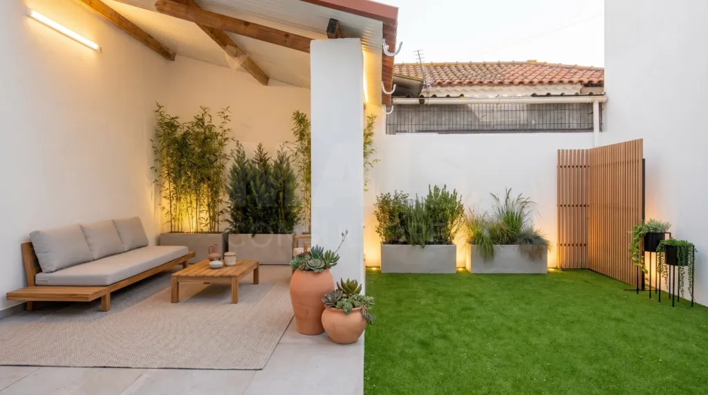 Moradia T3 Totalmente Remodelada com Suíte e espaço exterior privado, em Salvaterra de Magos