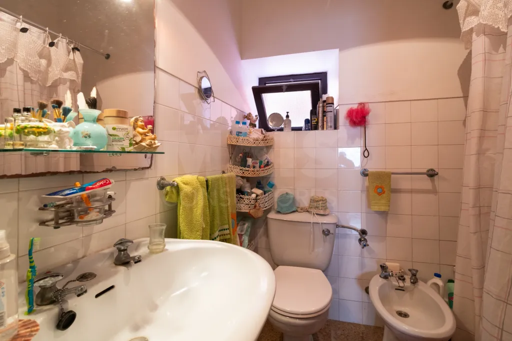 Duas Moradias com Terreno de 1.480 m² no centro da Lourinhã