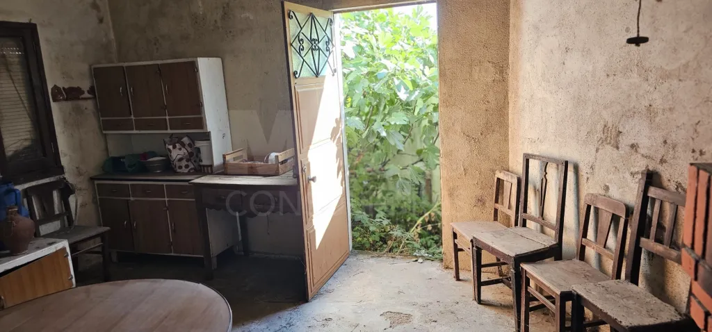 Moradia 2 Pisos centro Peroviseu c/ Terreno 500m2 e Garagem