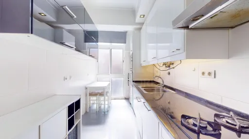 Apartamento T2 Mobilado - Amadora