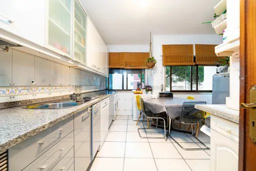 Apartamento T3 no Centro Carnaxide