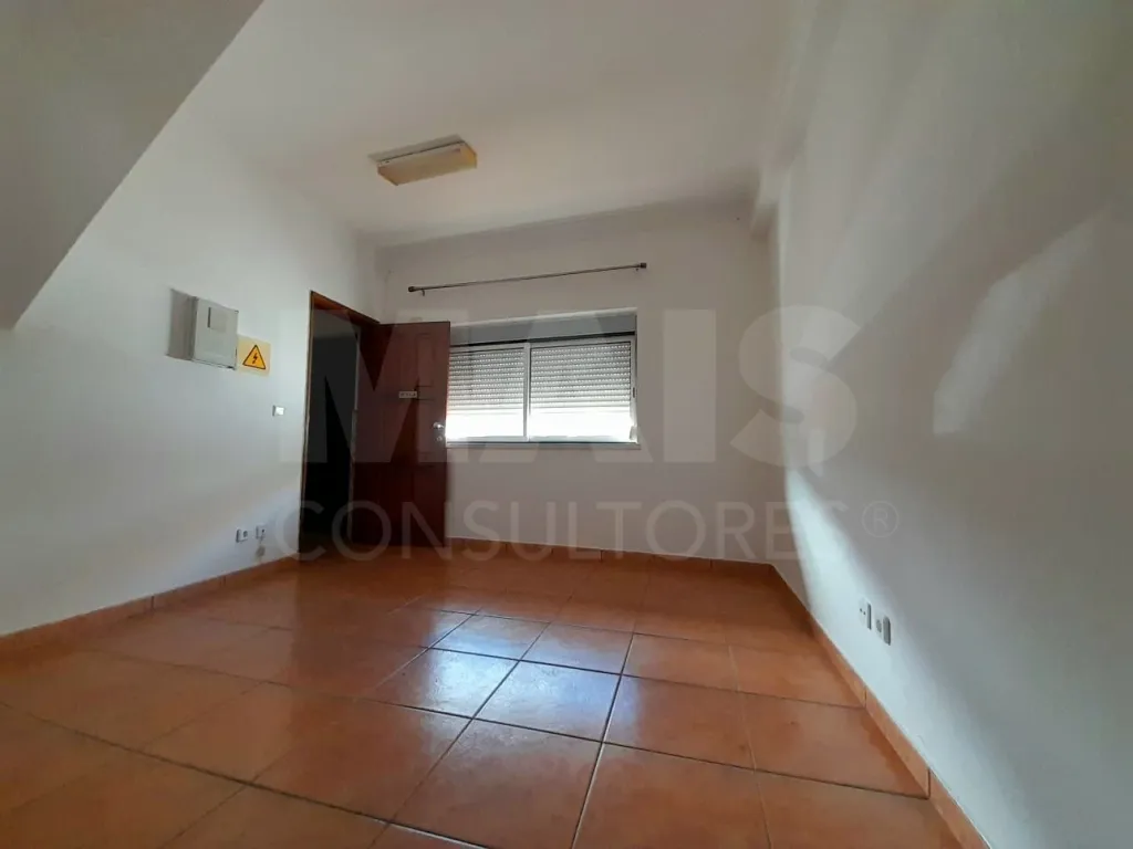 Moradia T3 Duplex com Terreno em Santiago do Cacém