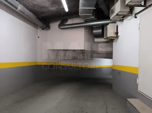 Clínica de Medicina Estética em Saldanha com Garagem