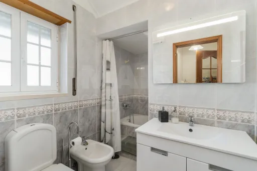 3-Bedroom Family Home 5 Minutes from the Beach - Silveira/Santa Cruz