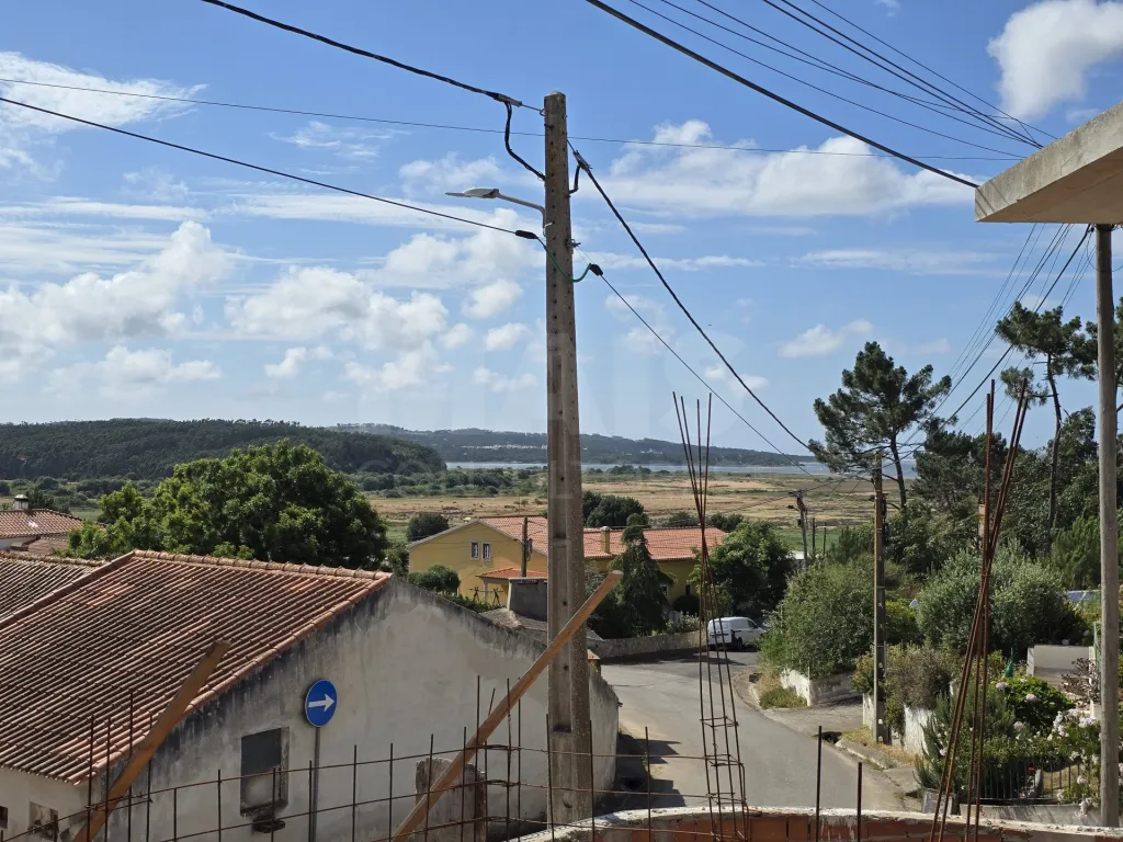 Moradia T3 com Piscina e Vista Mar e Lagoa de Óbidos