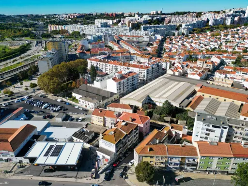 Apartamento T3 Renovado na Cova da Piedade