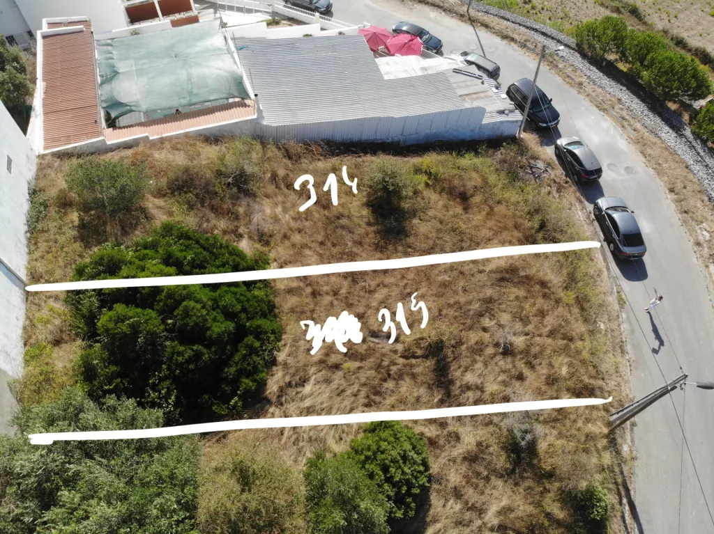 Terreno para construção na Quinta da Coutada em Vila Franca de Xira
