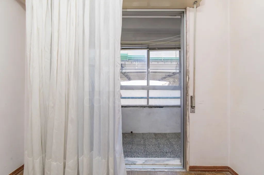 Apartamento, prédio com dois elevadores, zona central de Vila Franca de Xira