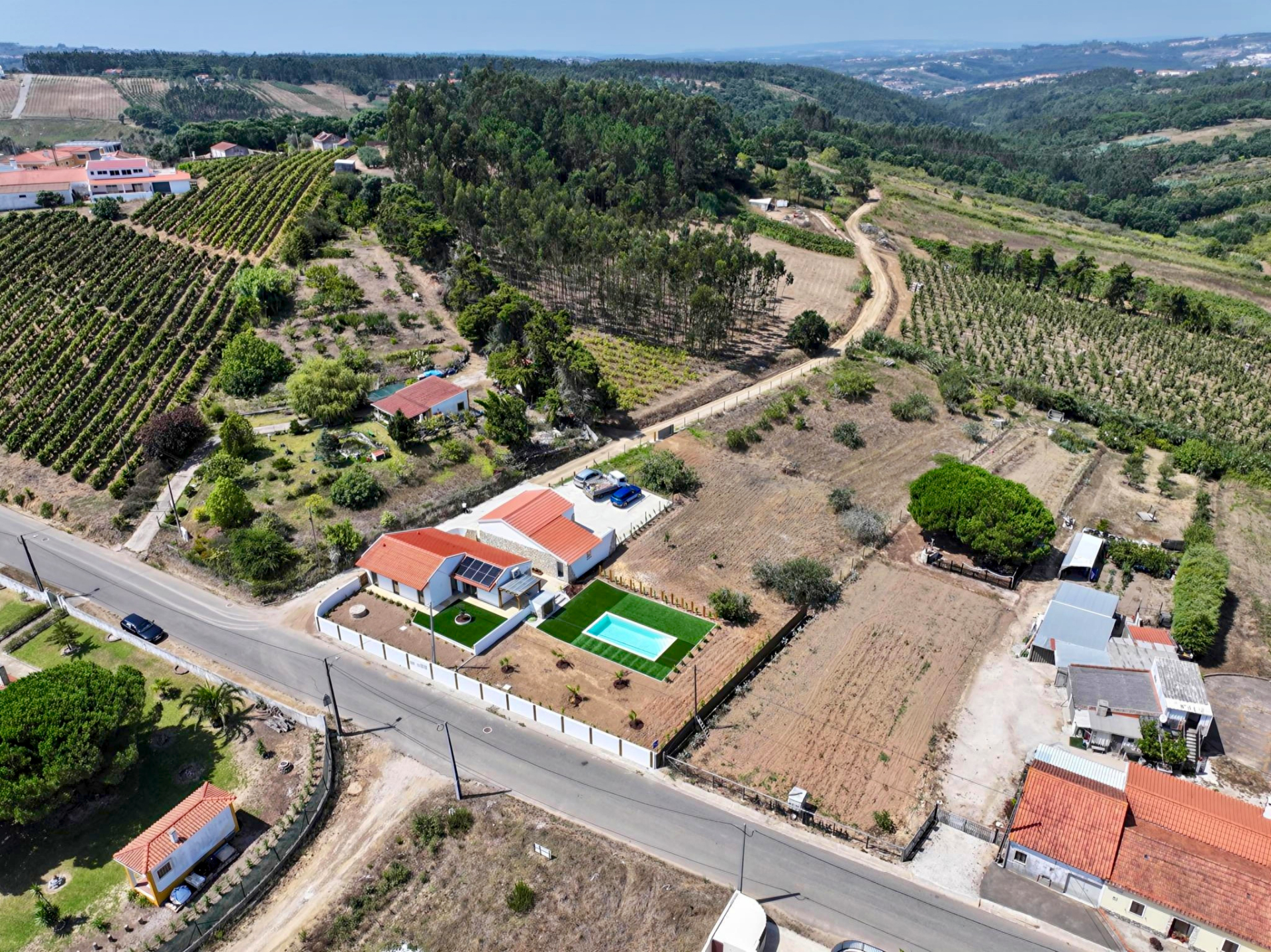 Single-Story 2-Bedroom + 1 House with Pool, Outbuilding, and 3,476 m² Lot | Comfort, Privacy, and Quality of Life