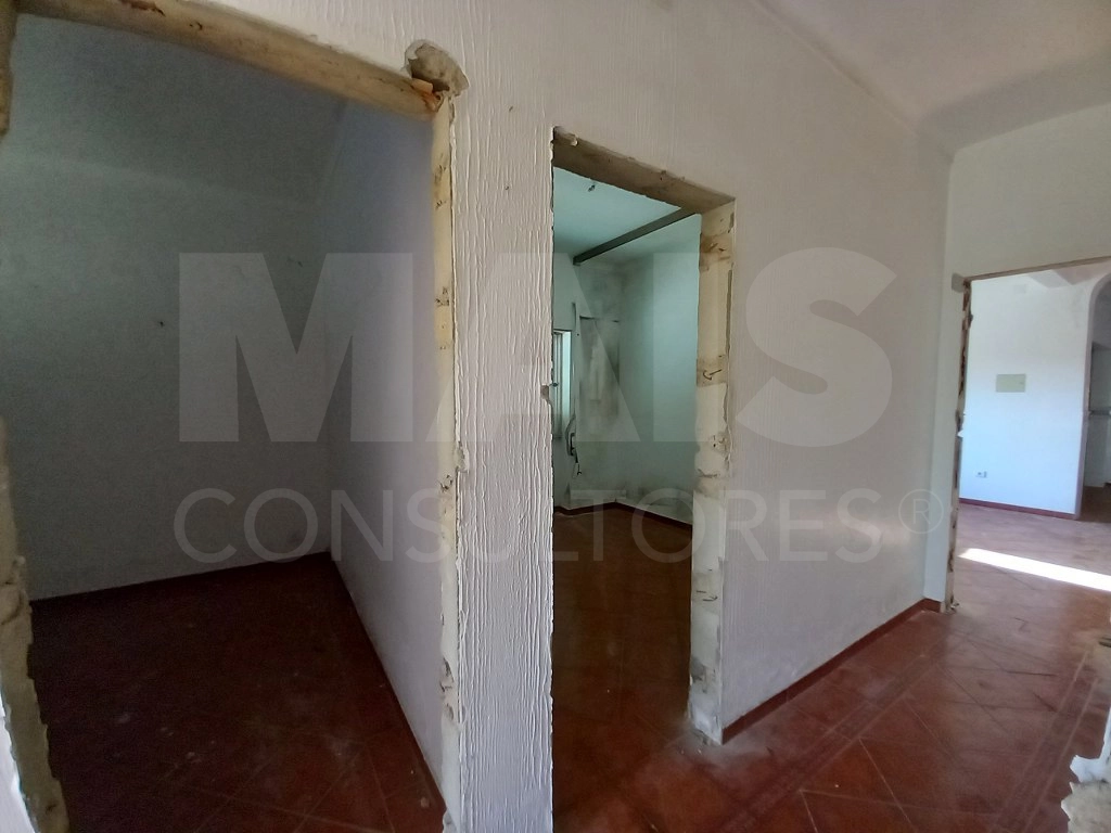 Moradia Bi Familiar com entradas independentes