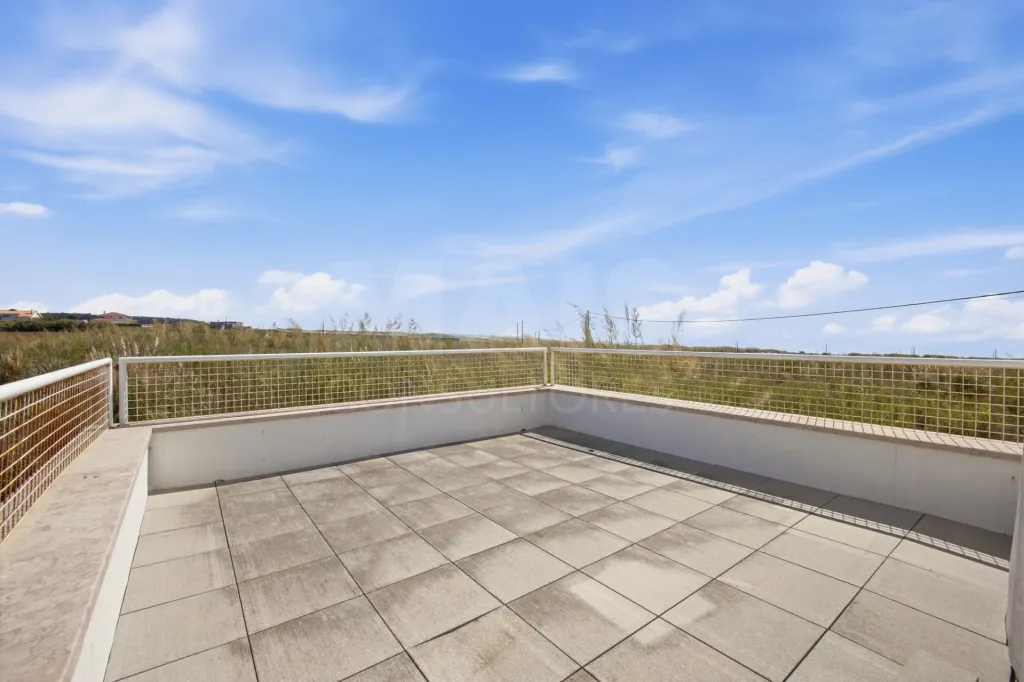 Moinho com 340m2 de terreno vista mar em São Bernardino