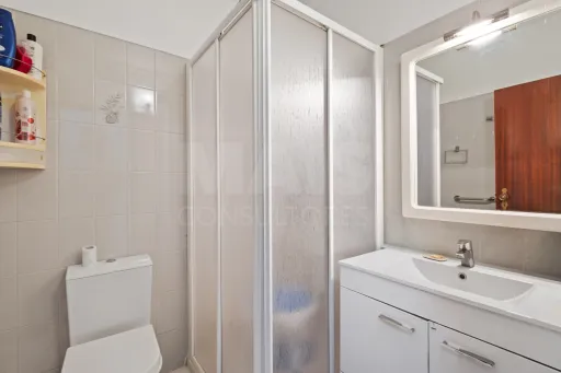 Moradia Térrea T4 em terreno de 2.605m2 em Olho Marinho