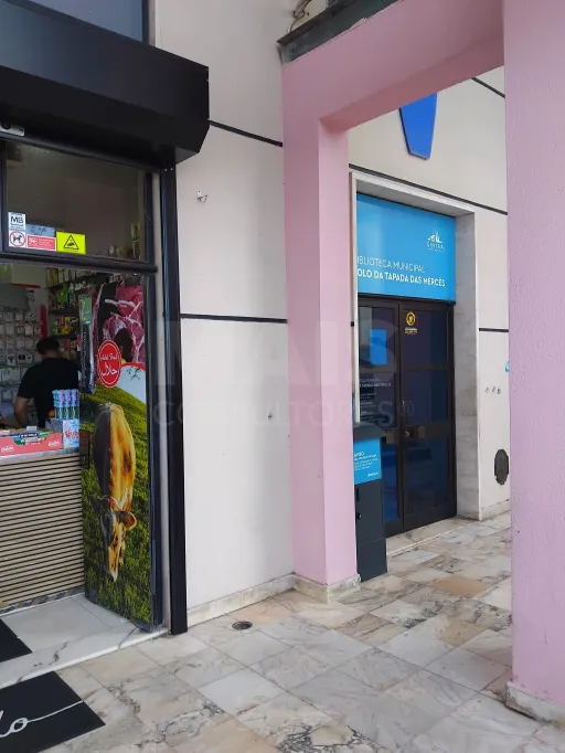 Trespasse de supermercado em Rio de Mouro