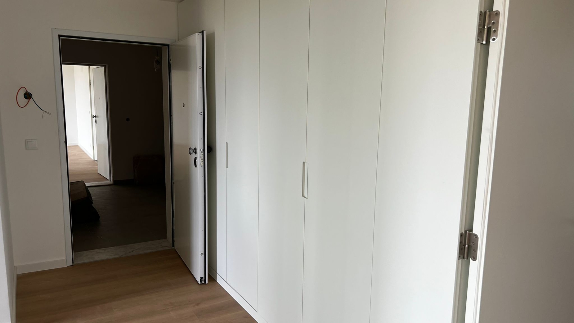 T3 com 2 Suítes e 50m2 de Varanda. Belas Clube de Campo