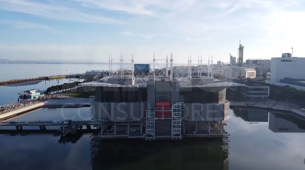 Apartamento T4 no Parque das Nações -Lisboa , com varanda, 2 lugares de Estacionamento e arrecadação