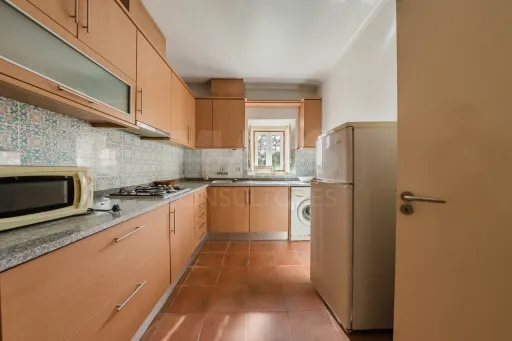 Propriedade única, a apenas 2 km de Alcobaça, com mais de 30.000 m² de terreno