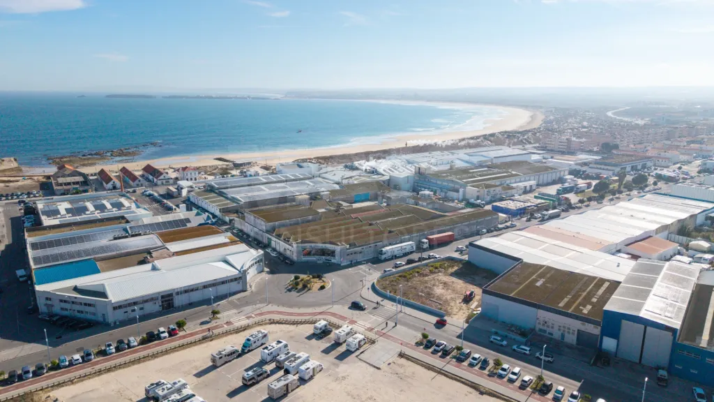 Oportunidade de investimento em Peniche | 8.848 m² | A 150 metros da praia