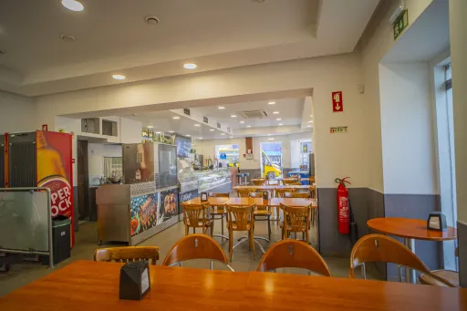 Trespasse de Emblemático Restaurante e Pastelaria no Coração de Vila Franca de Xira