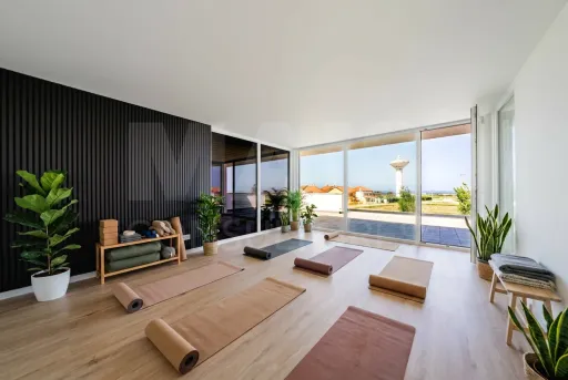 Moradia T3+2 Moderna com Vista Mar e Terraço Panorâmico