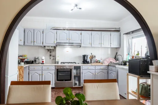 T2+2 Duplex com garagem, terraços e vista desafogada | Avenal – Caldas da Rainha