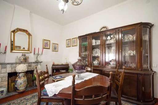 Moradia Bifamiliar no Cadaval com terreno de 1880m2