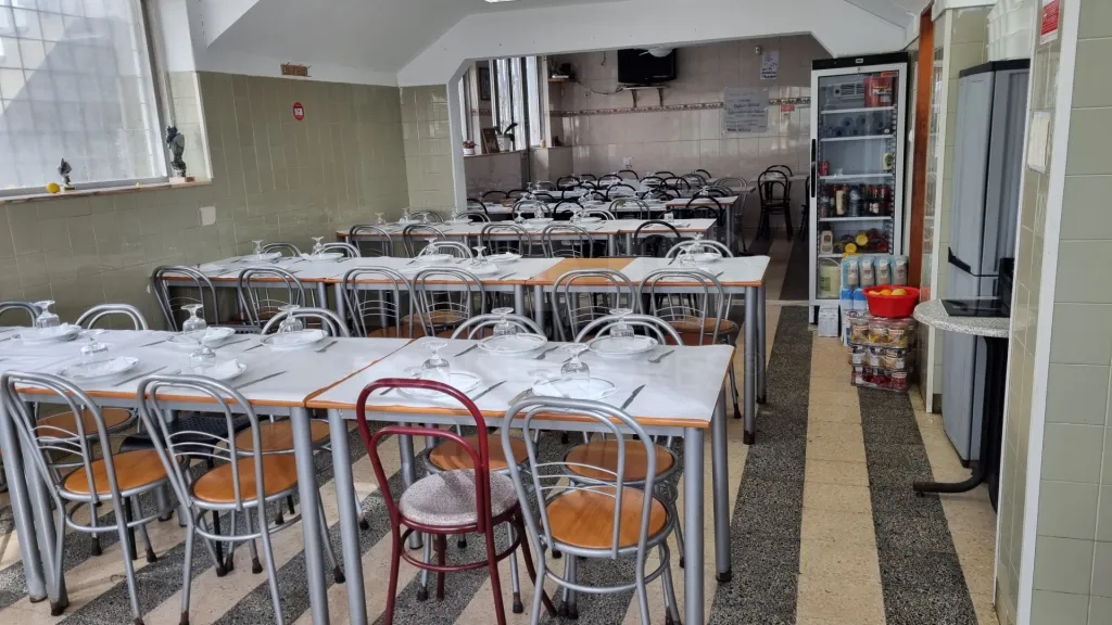 Trespasse de Restaurante em Camarate no Bairro de São Francisco