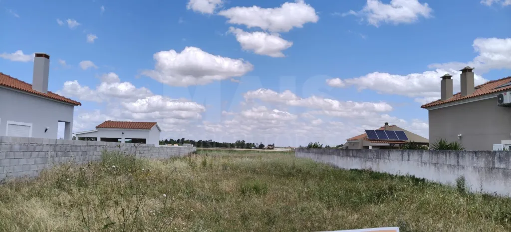 Terreno Urbano para Construção em Foros de Salvaterra