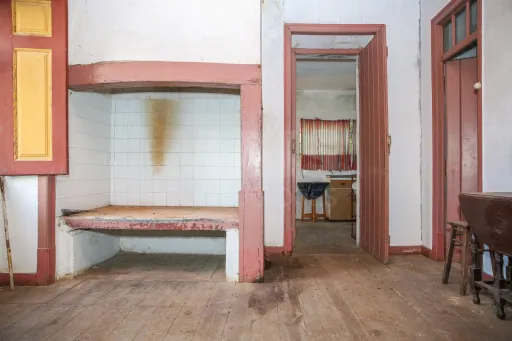 🏡 Oportunidade Única: Moradia Centenária inserida em lote 2560m2