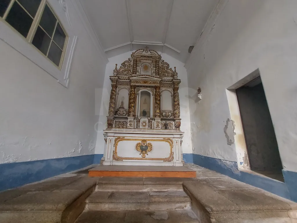 Casa Senhorial com Brazão em Coja- Arganil.