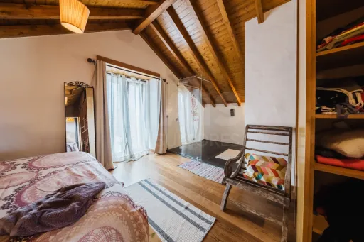 Moradia T2 transformada em T1 com charme tradicional – Serra d’El-Rei