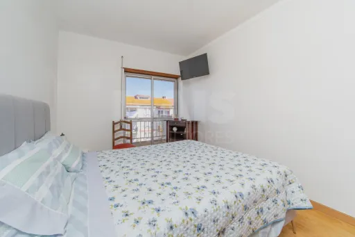 3-bedroom apartment in downtown Samora Correia