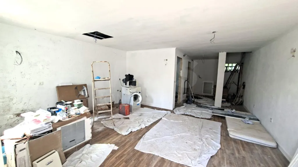 Moradia T1 + Sótão em Peral- Cadaval