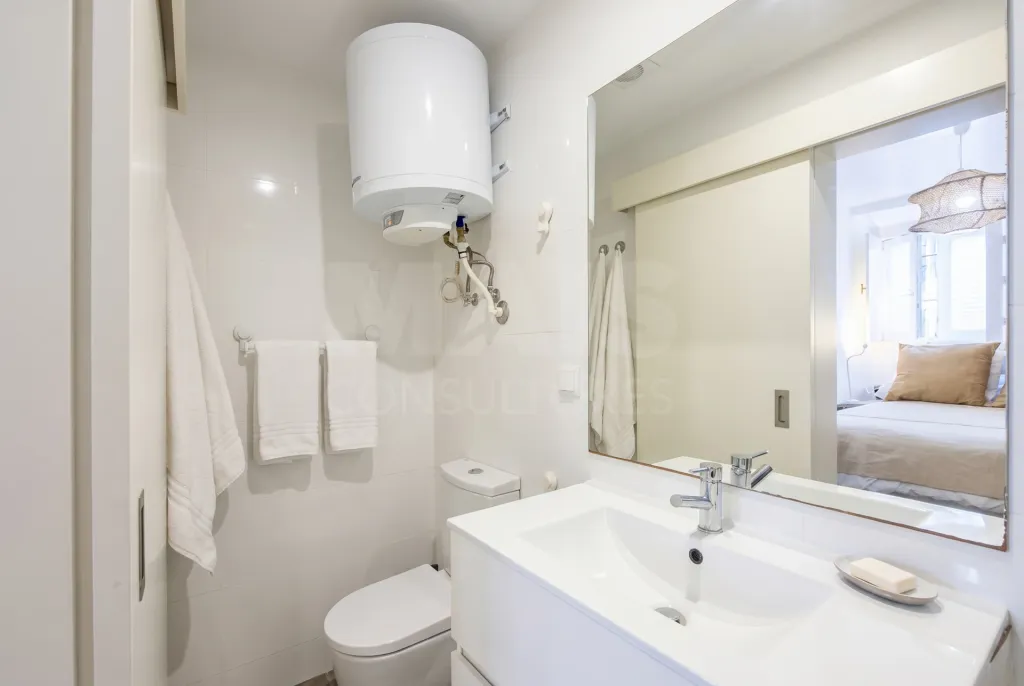 Estudio Remodelado convertido em T1 | Arroios | Lisboa|Zona Premium junto ao metropolitano