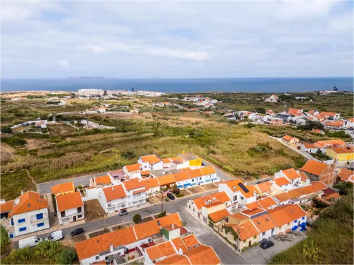 Apartamento T3 no centro de Peniche – 1º piso com elevador